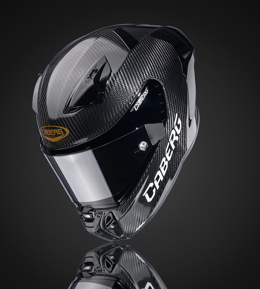 Caberg esitles uut GP01 võidusõidukiivrit