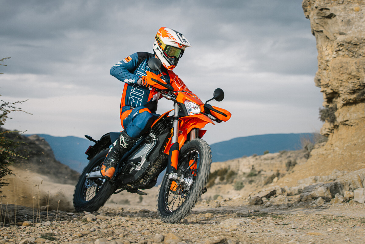KTM uuendas elektrilise Freeride E peaaegu täielikult