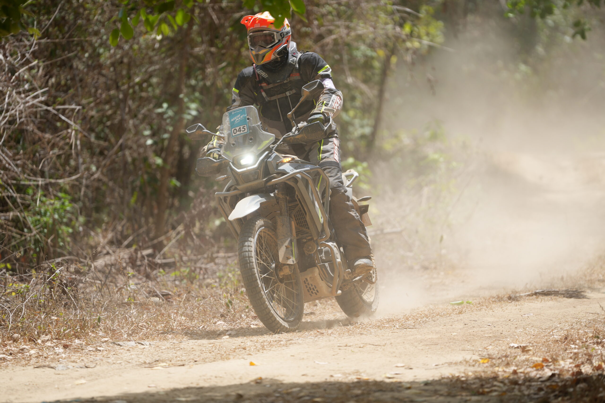 CFMOTO 450MT – Suurem kui oma klass